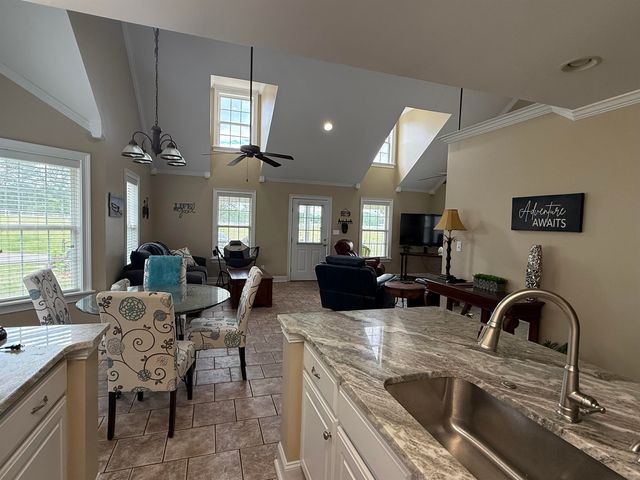 4 LAURA LN, Iuka, MS 38852