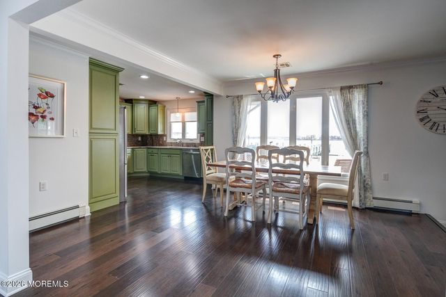 149 Pinewood Road, Toms River, NJ 08753