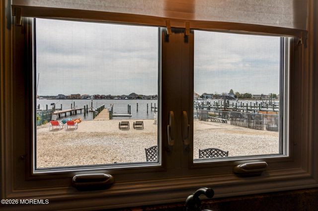 149 Pinewood Road, Toms River, NJ 08753