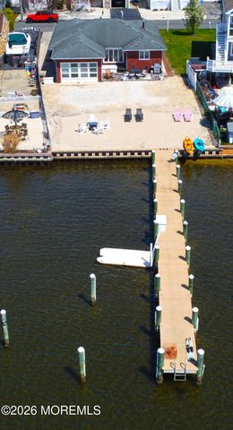 149 Pinewood Road, Toms River, NJ 08753