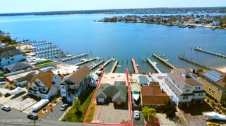 149 Pinewood Road, Toms River, NJ 08753