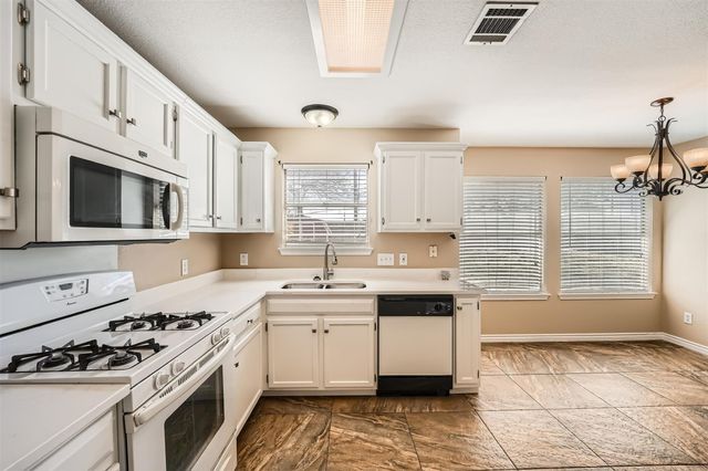 2813 Single Trace CT, Austin, TX 78728