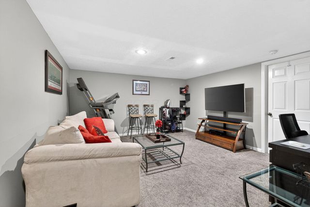 3395 Eastwoodlands Trail, Hilliard, OH 43026