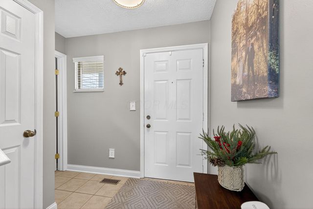 3395 Eastwoodlands Trail, Hilliard, OH 43026