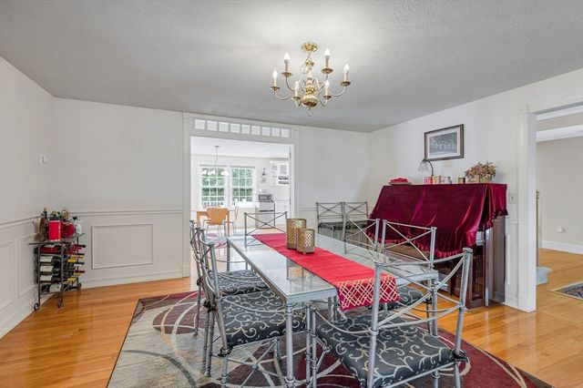 3 Indian Fern Dr, Nashua, NH 03062