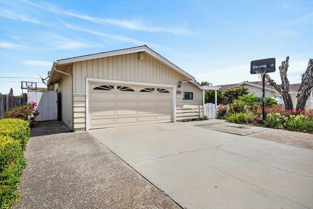 251 La Mesa Drive, Salinas, CA 93901