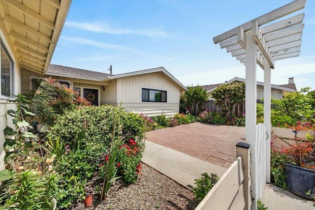 251 La Mesa Drive, Salinas, CA 93901