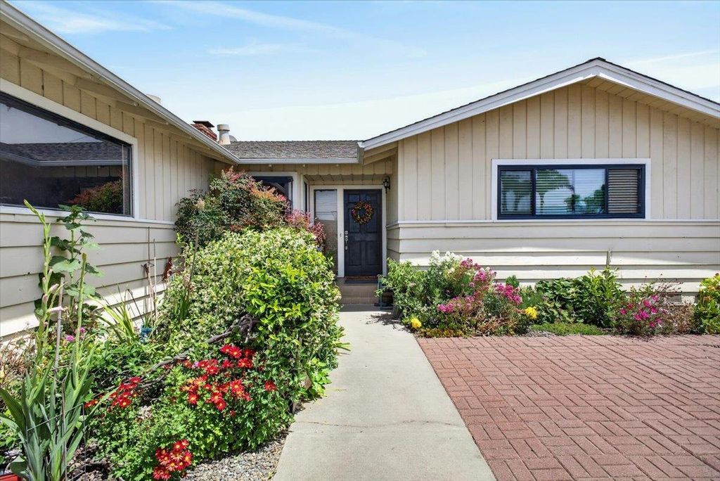 251 La Mesa Drive, Salinas, CA 93901