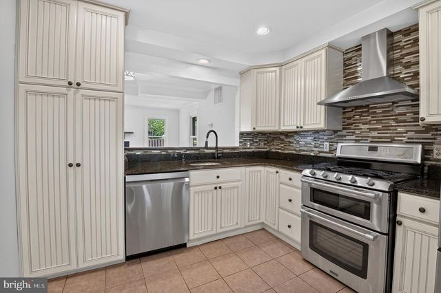 10612 RAILROAD CT, Fairfax, VA 22030