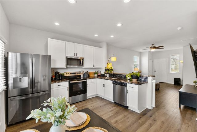 976 Rice Drive, Bryan, TX 77803