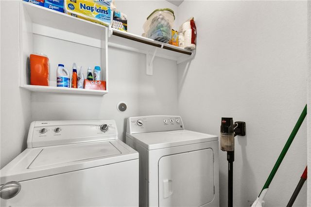 976 Rice Drive, Bryan, TX 77803