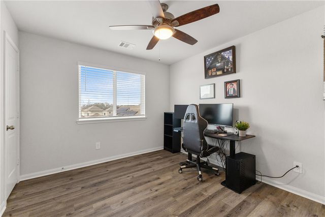 976 Rice Drive, Bryan, TX 77803