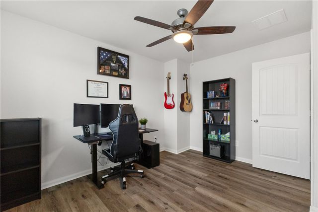 976 Rice Drive, Bryan, TX 77803