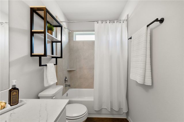 976 Rice Drive, Bryan, TX 77803