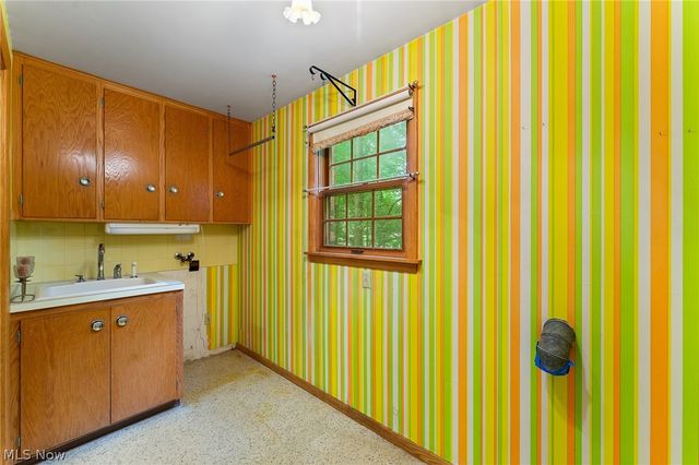 270 Benton Street, Austintown, OH 44515