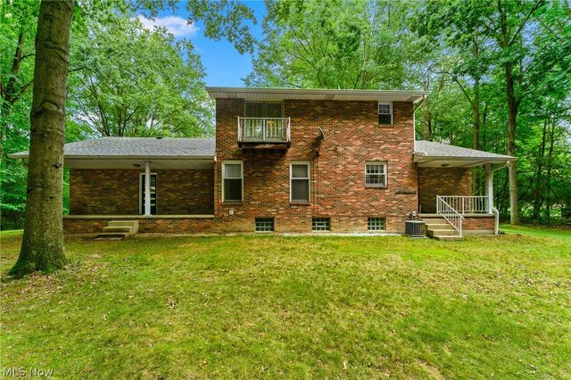 270 Benton Street, Austintown, OH 44515