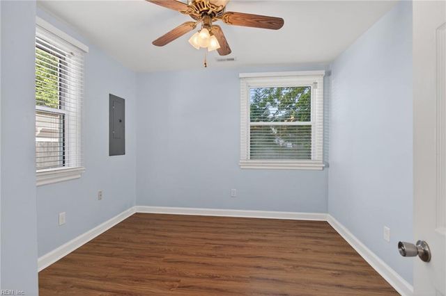 3304 Winchester DR, Portsmouth, VA 23707