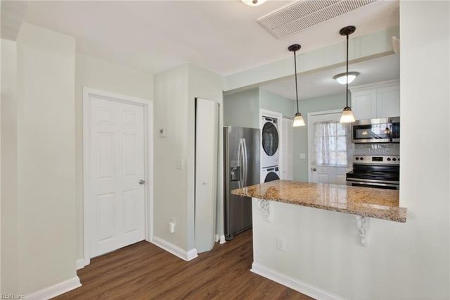3304 Winchester DR, Portsmouth, VA 23707