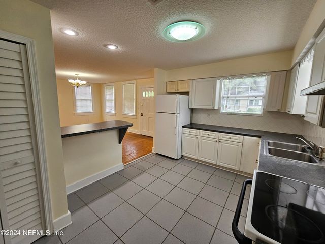3660 ROSEMARY Street, Jacksonville, FL 32207
