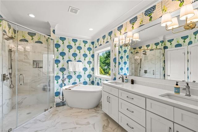 2261 Cambridge Oaks Drive, High Point, NC 27262