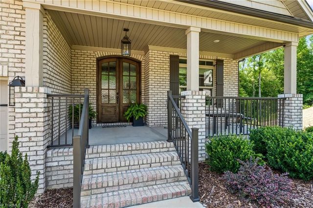 2261 Cambridge Oaks Drive, High Point, NC 27262