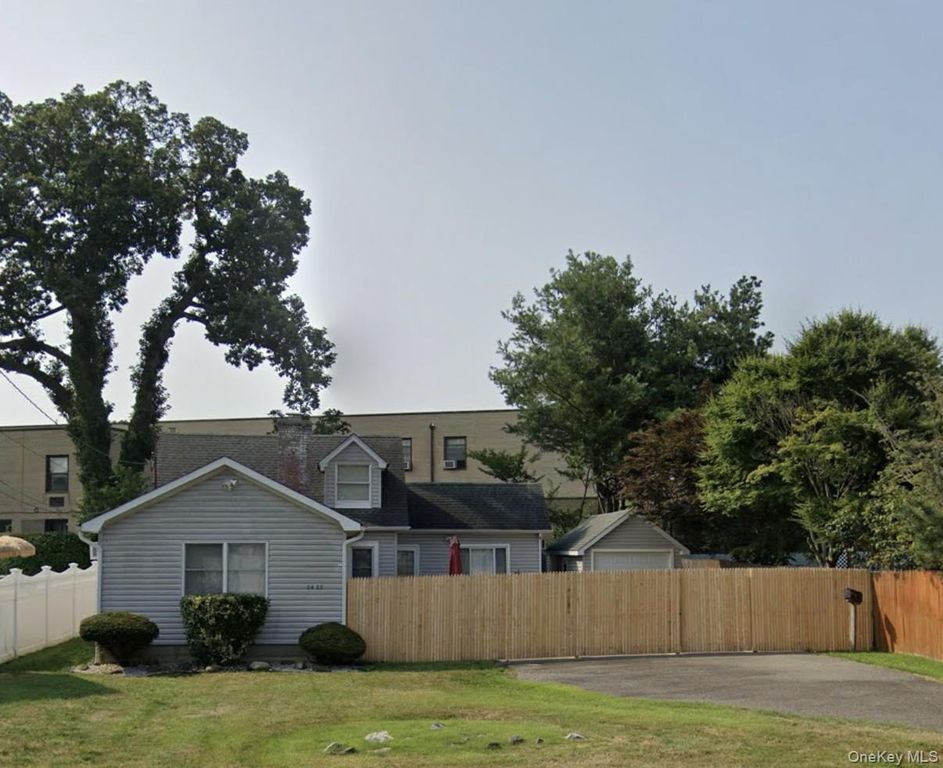 2428 Pendroy Street, East Meadow, NY 11554 — exterior