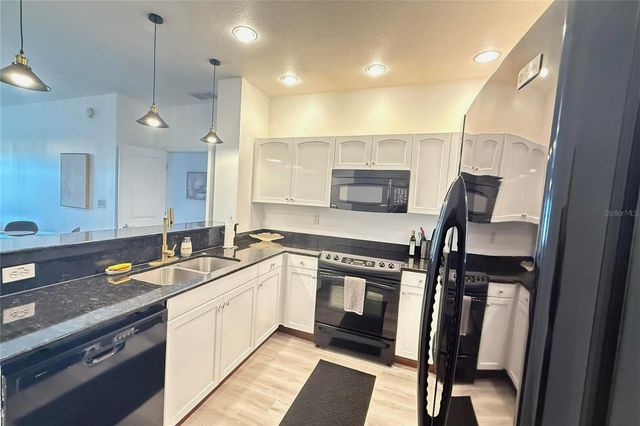628 CLEVELAND STREET 1310, Clearwater, FL 33755
