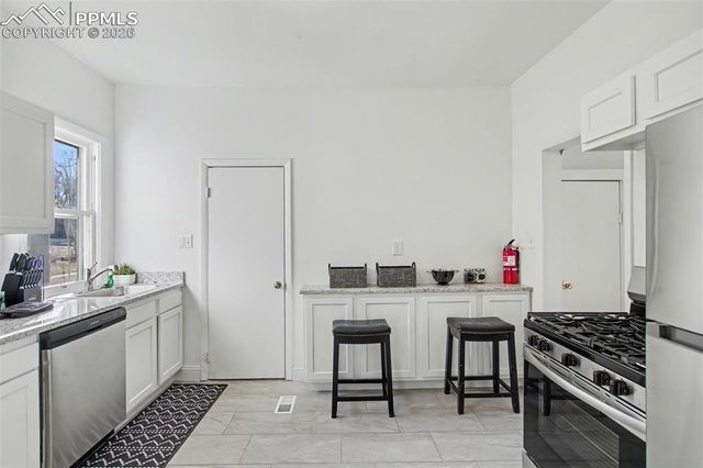 808 E Monument Street, Colorado Springs, CO 80903