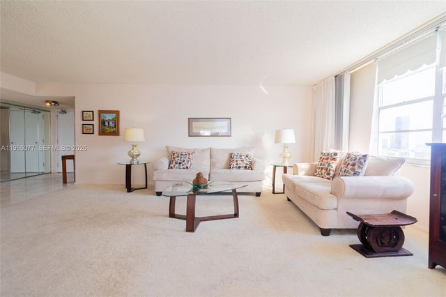 301 174th St 1912, Sunny Isles Beach, FL 33160