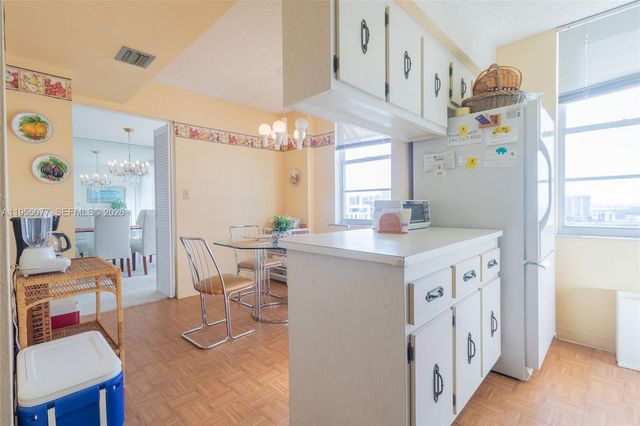 301 174th St 1912, Sunny Isles Beach, FL 33160