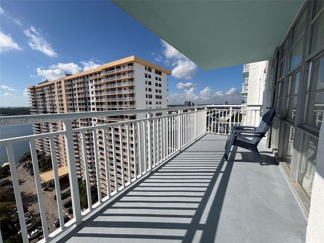 301 174th St 1912, Sunny Isles Beach, FL 33160