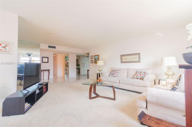 301 174th St 1912, Sunny Isles Beach, FL 33160