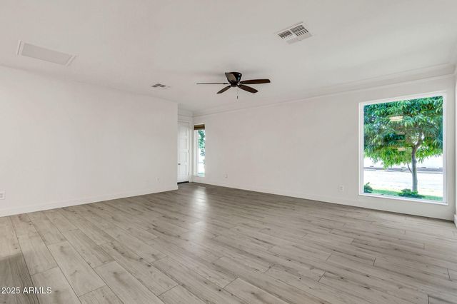 1550 N STAPLEY Drive 68, Mesa, AZ 85203