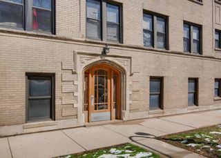 4444 W Gunnison Street 2, Chicago, IL 60630