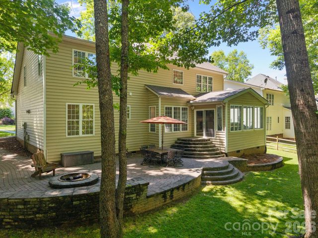 16910 Laureate Road, Huntersville, NC 28078