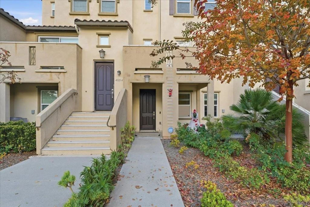 4321 star path way 3, Oceanside, CA 92056