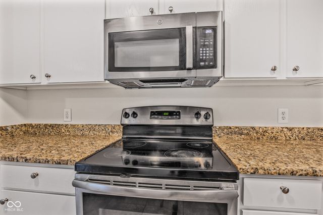 1940 Orchid Bloom Drive, Indianapolis, IN 46231