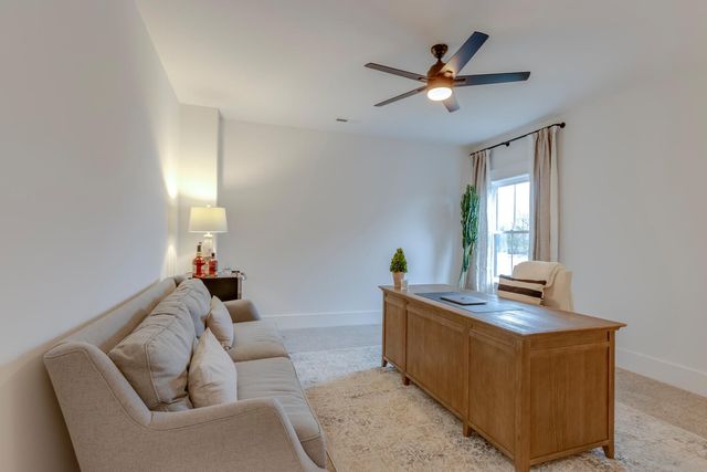 5713 Eaglemont Dr, Murfreesboro, TN 37129