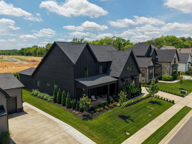 5713 Eaglemont Dr, Murfreesboro, TN 37129