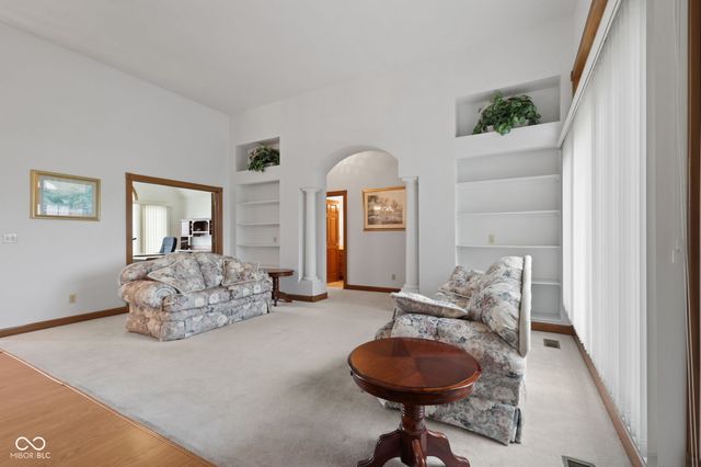 6485 W 100 S, Shelbyville, IN 46176