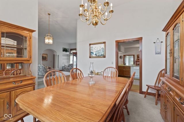 6485 W 100 S, Shelbyville, IN 46176