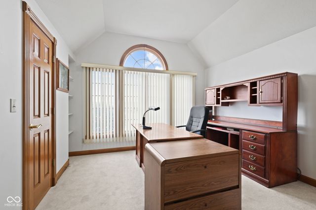 6485 W 100 S, Shelbyville, IN 46176