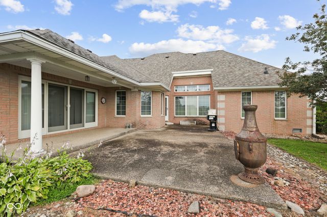 6485 W 100 S, Shelbyville, IN 46176