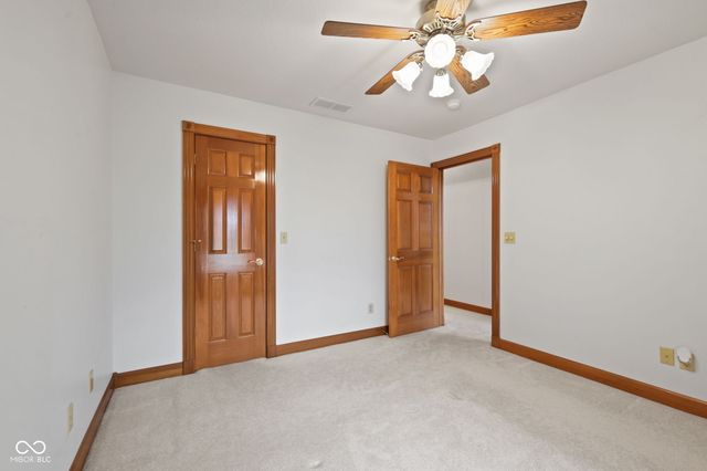 6485 W 100 S, Shelbyville, IN 46176