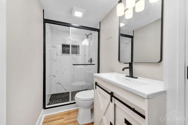 718 E Levitt Place, Union Twp, OH 45245