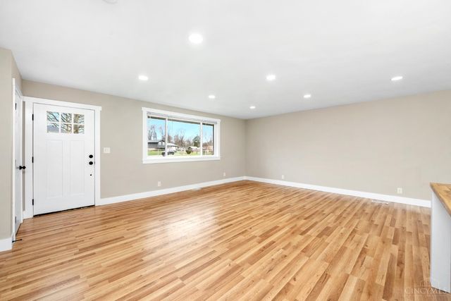 718 E Levitt Place, Union Twp, OH 45245