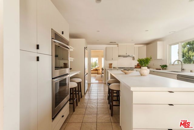 3823 Franklin Avenue, Los Angeles, CA 90027