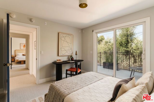 3823 Franklin Avenue, Los Angeles, CA 90027