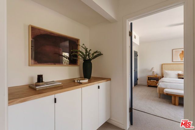 3823 Franklin Avenue, Los Angeles, CA 90027