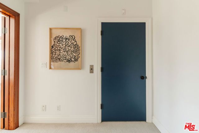 3823 Franklin Avenue, Los Angeles, CA 90027